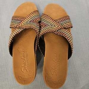 Sketchers Luxe Foam Sandals